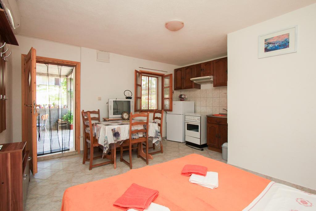 Ferienwohnung Robinson Braco Bogomolje Exterior foto